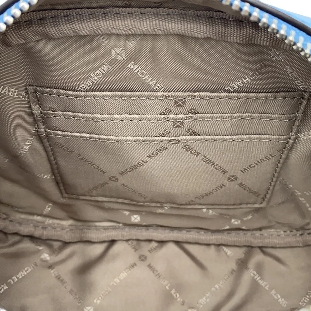 MICHAEL KORS ROSE SM OVAL CAMERA XBODY SKY BLUE - Picture 12 of 16